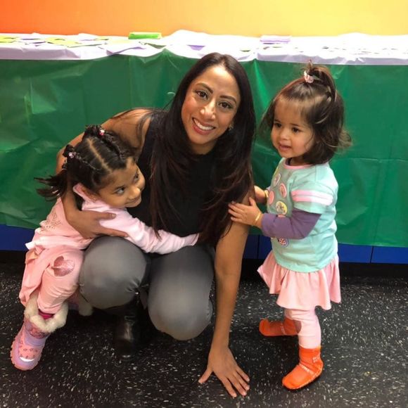 Meet your Posher, Julie - Picture 1 of 1